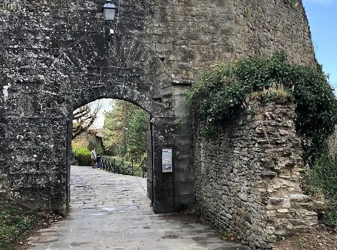 Il Vicolino 4* كورتونا